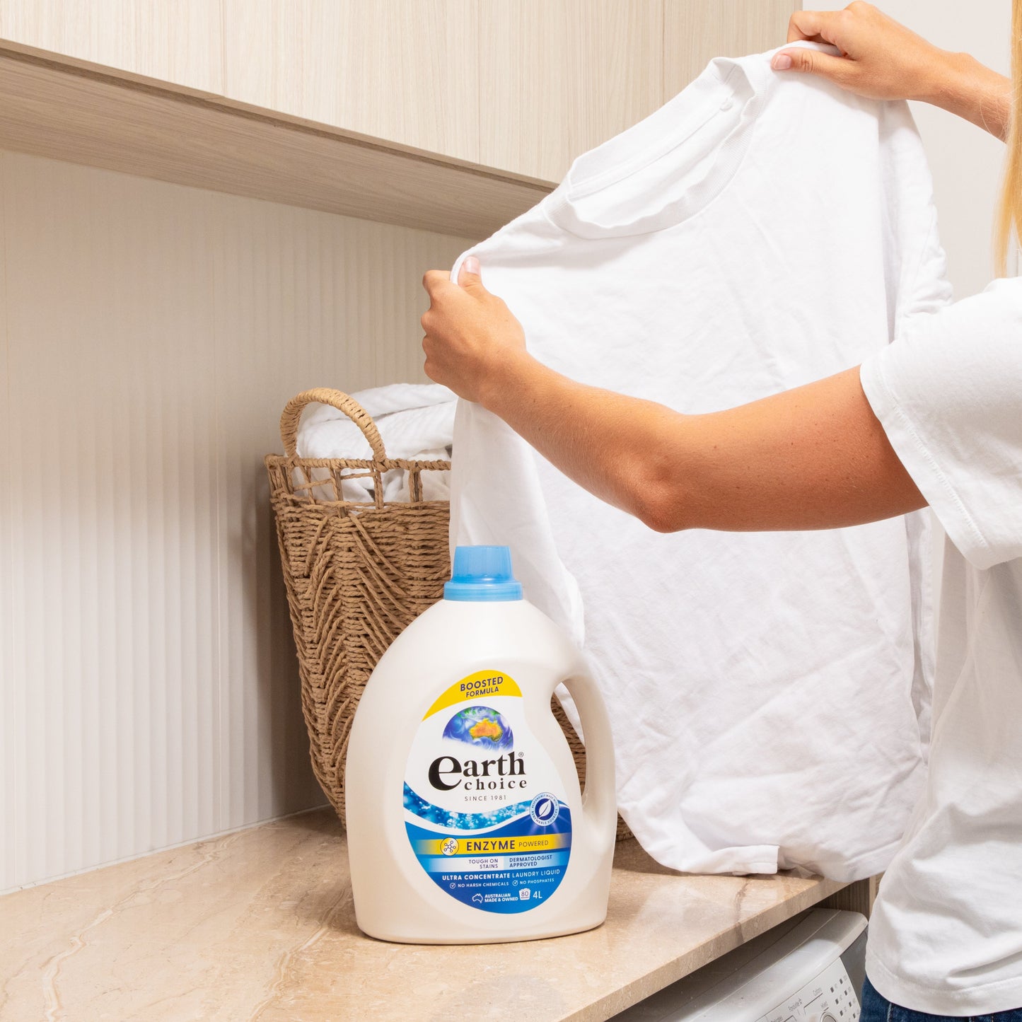 Ultra Concentrate Laundry Liquid Top & Front Loader 4L